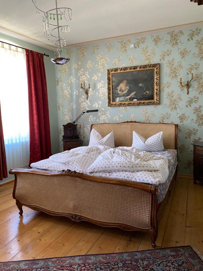 Altes Handelshaus プラウエン エクステリア 写真